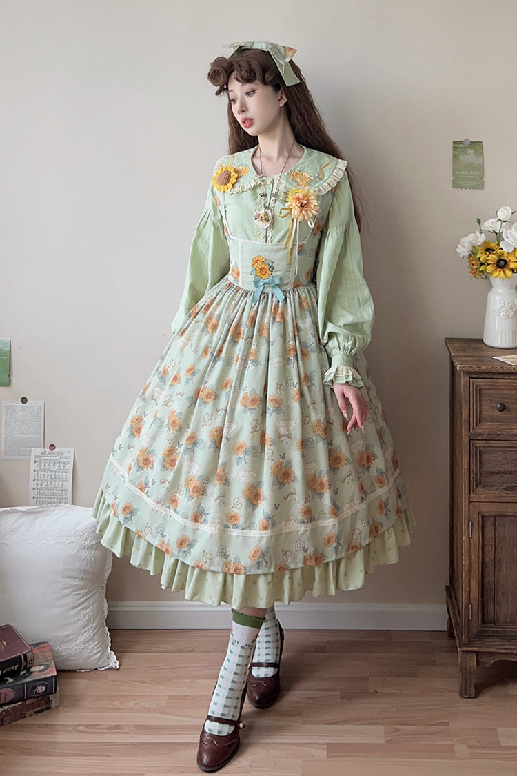 Finely Styled Dress with a Classic Vintage Look
