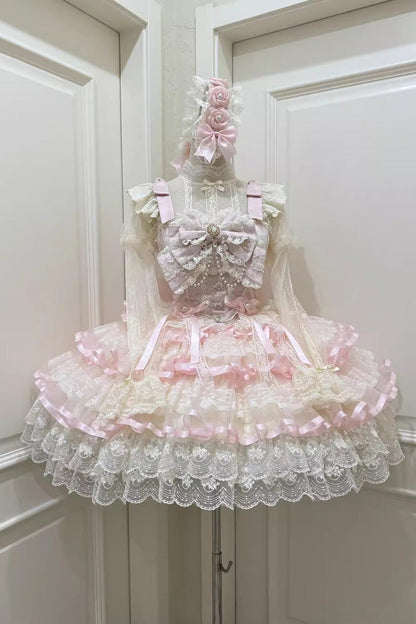 Finely Styled Dress with a Classic Vintage Look