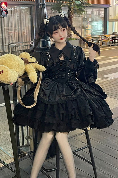 Classic Vintage Dress with a Flattering Fit