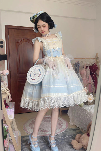 Vintage Style Dress with a Modern Fit