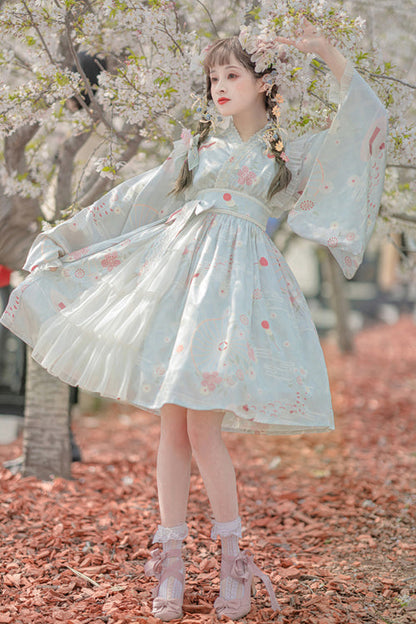 Finely Styled Dress with a Classic Vintage Look