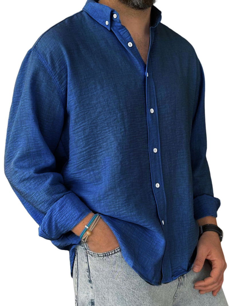 Casually Elegant Shirt with a Refined Edge