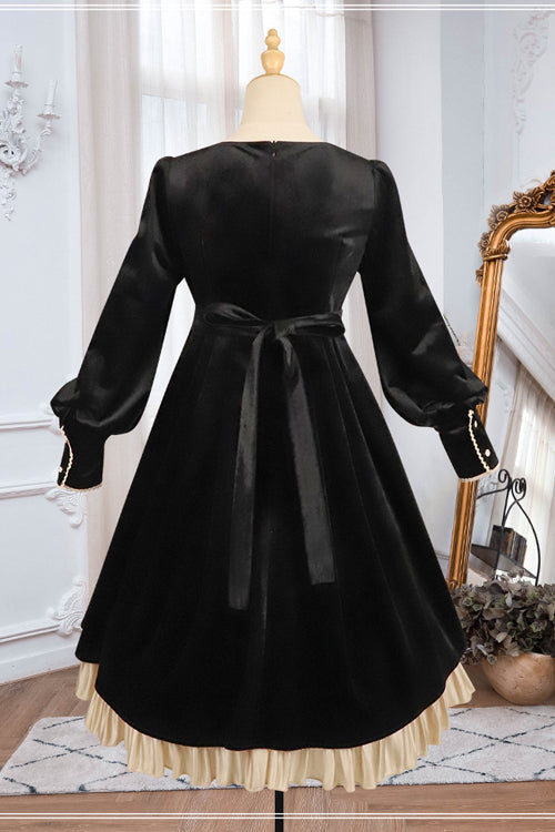 Classic Designed Dress in a Timeless Cut