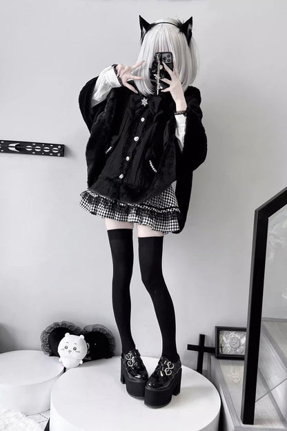 Elegantly Styled Coat for Everyday Wear