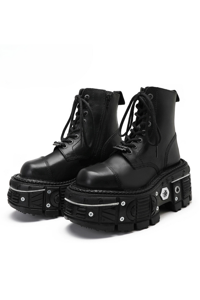 Metal Point Design Ankle Boots