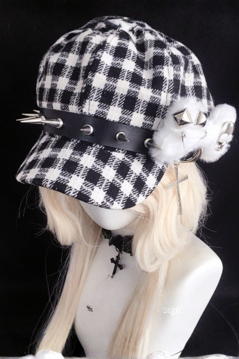 Monochrome Puppy Ribbon Plaid Hat