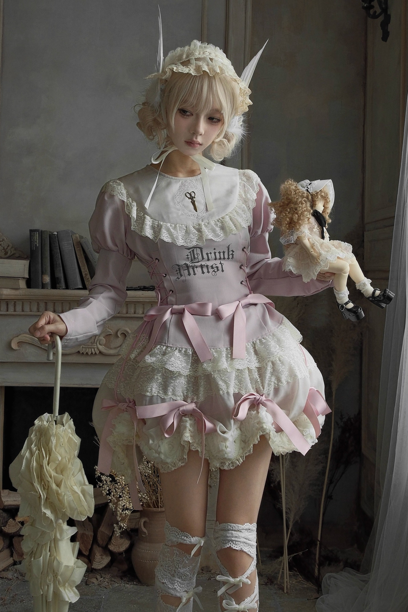 Drawstring Gothic Sweet Tops + Tiered Skirt