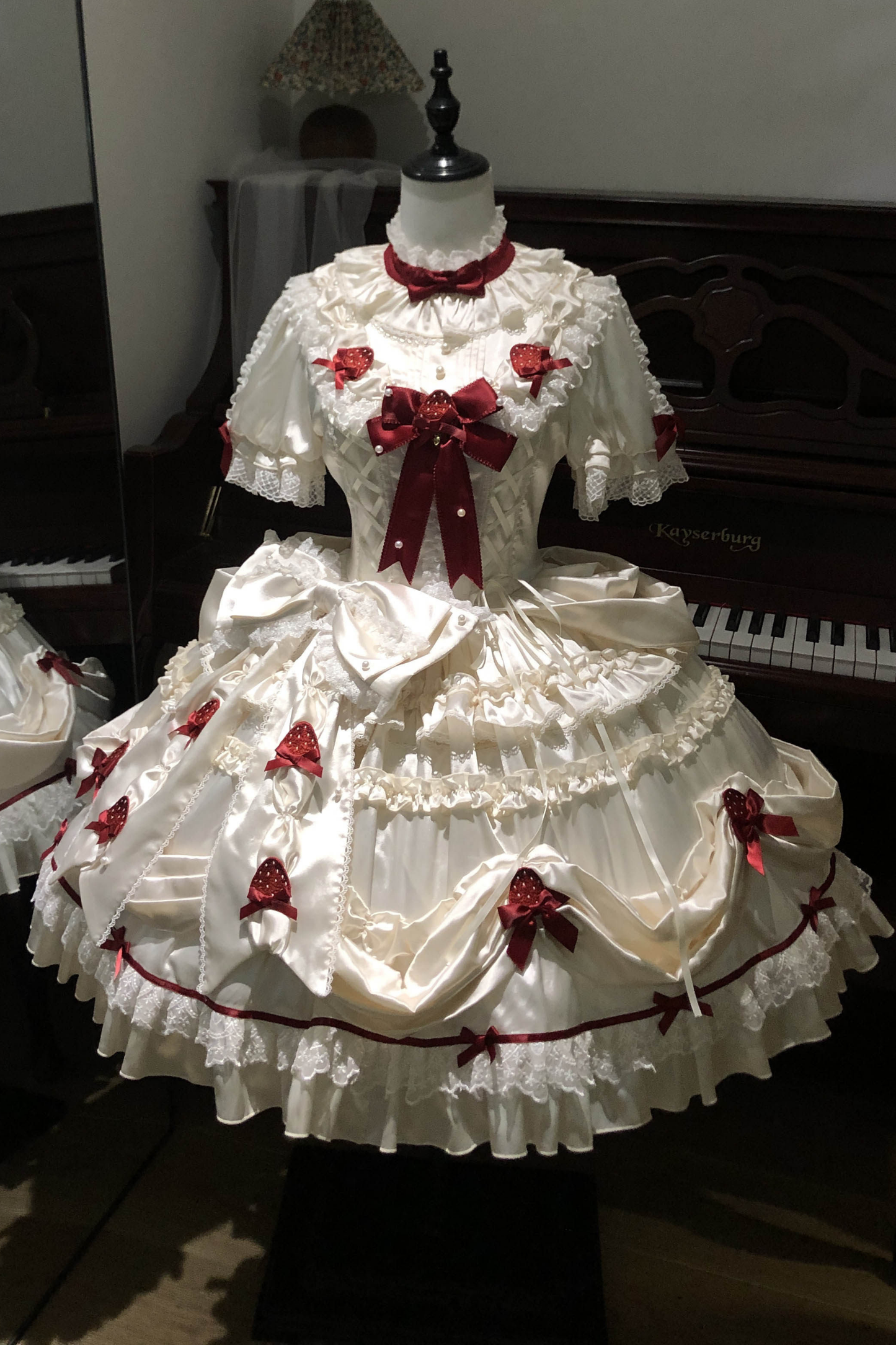 [pre-order Deadline: March 29] Cream Strawberry Lolita Dress