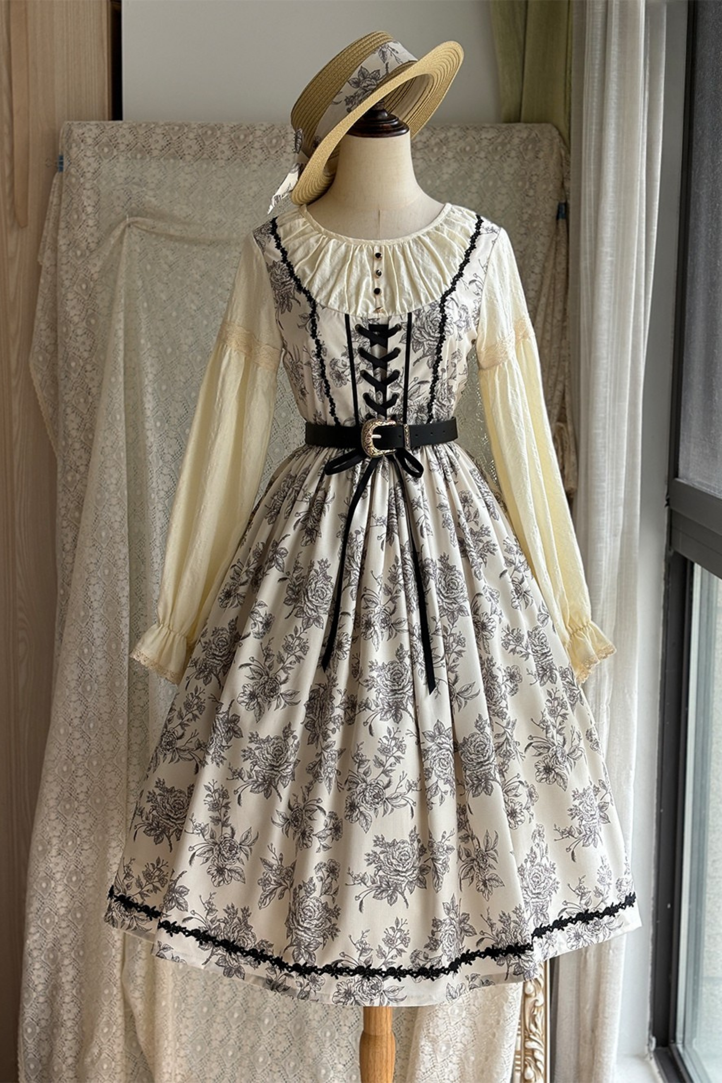 Sketch Wild Rose Lolita Dress
