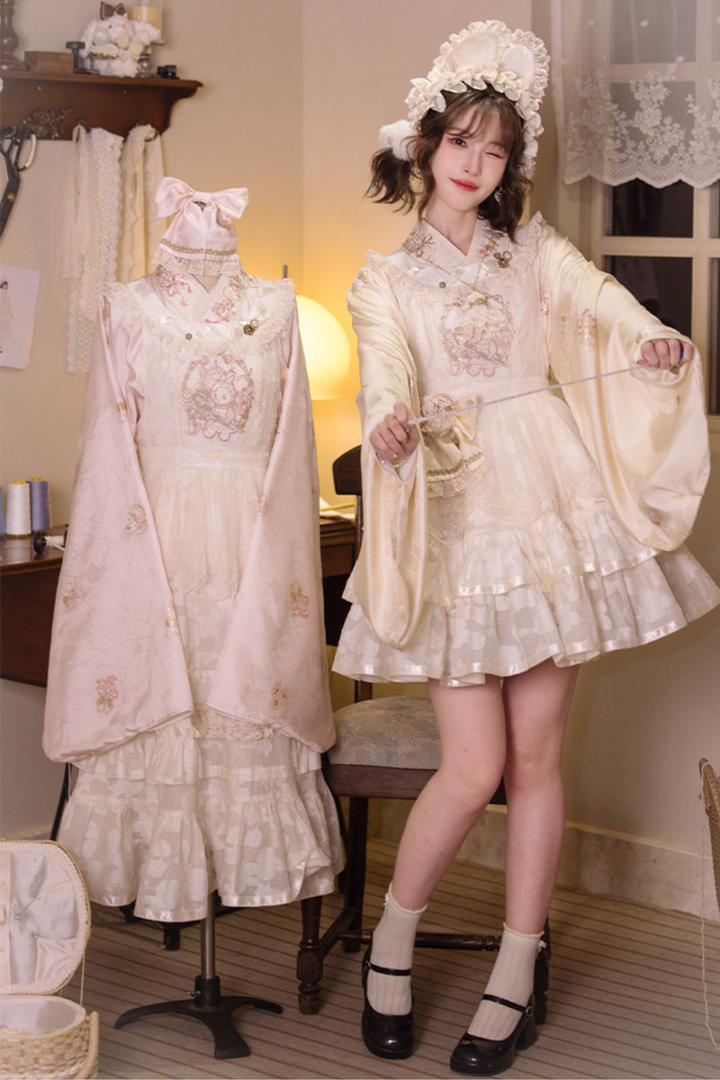 Chinese-style Pastel Top + Apron + Bow + Necklace + Brooch + Hair Accessories