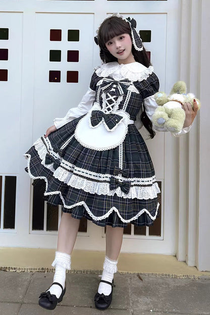 Classic Vintage Dress with a Flattering Fit