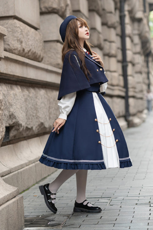 Finely Styled Dress with a Classic Vintage Look