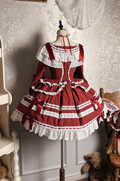 Subtly Elegant Dress with a Refined Vintage Look