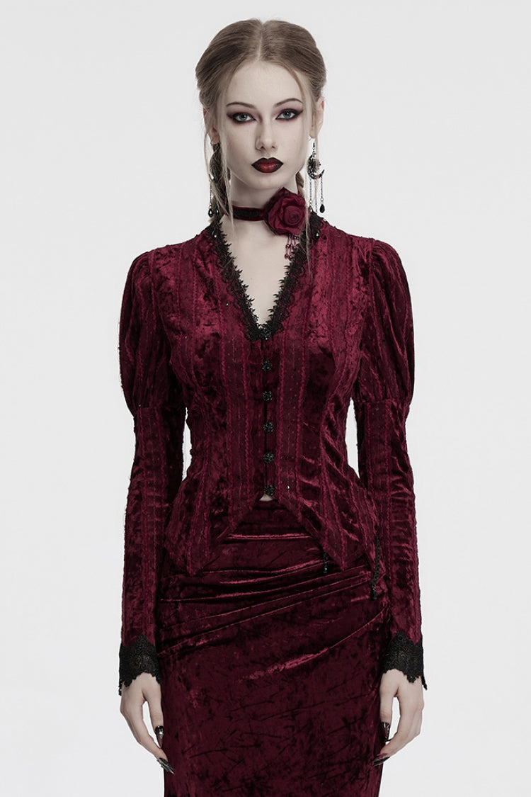 Beautifully Crafted Blouse in a Classic Style