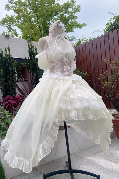 Finely Styled Dress with a Classic Vintage Look