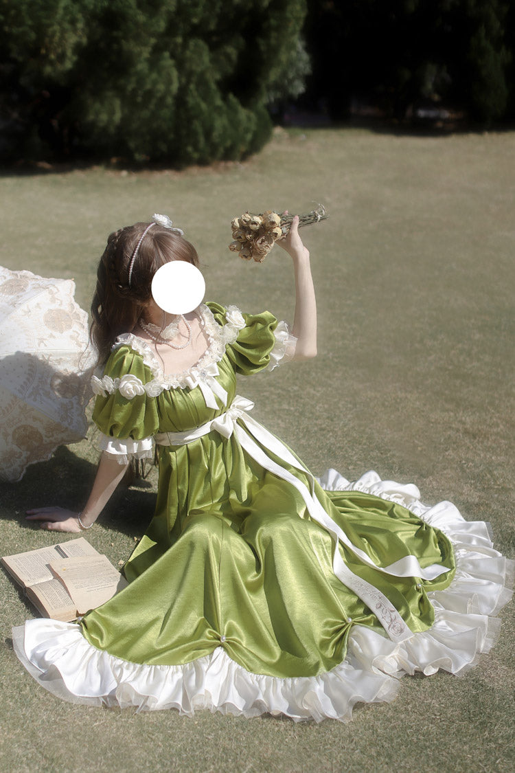 Subtly Elegant Dress with a Refined Vintage Look
