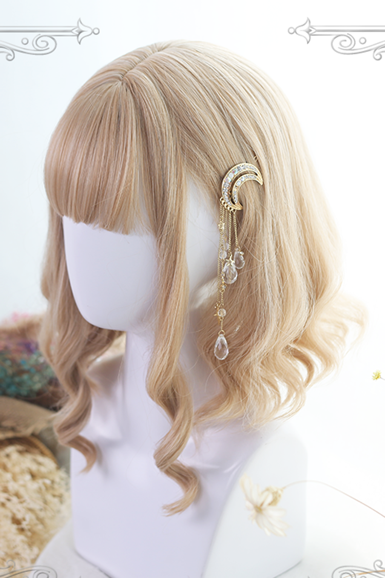 Subtly Elegant Garment with a Refined Vintage Look