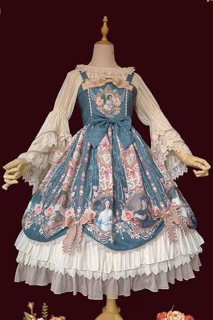 Finely Styled Dress with a Classic Vintage Look