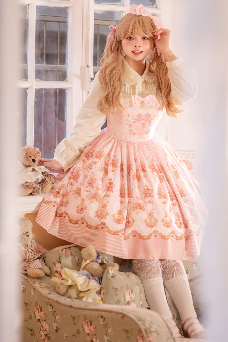 Finely Styled Dress with a Classic Vintage Look