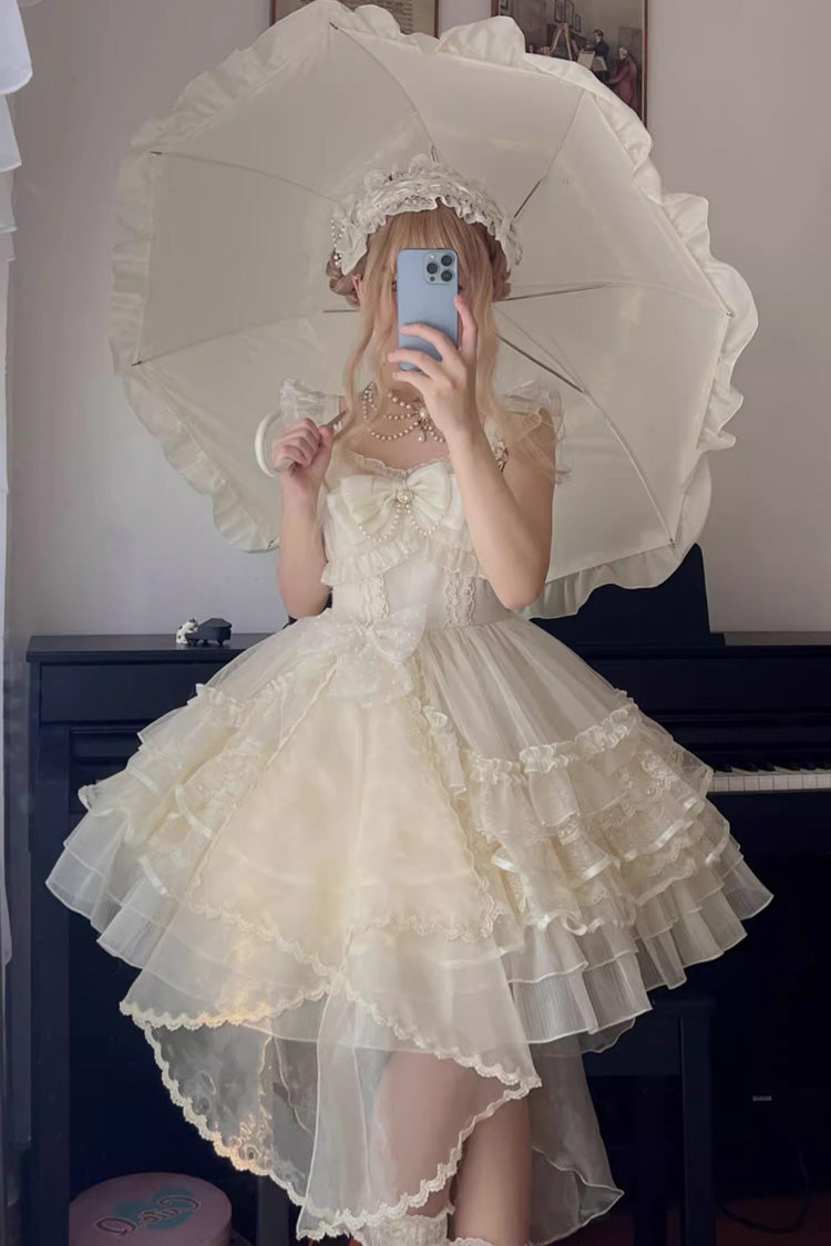 Finely Styled Dress with a Classic Vintage Look