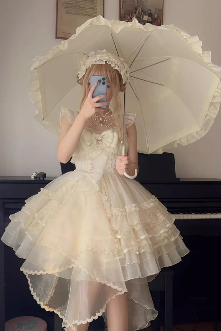 Finely Styled Dress with a Classic Vintage Look