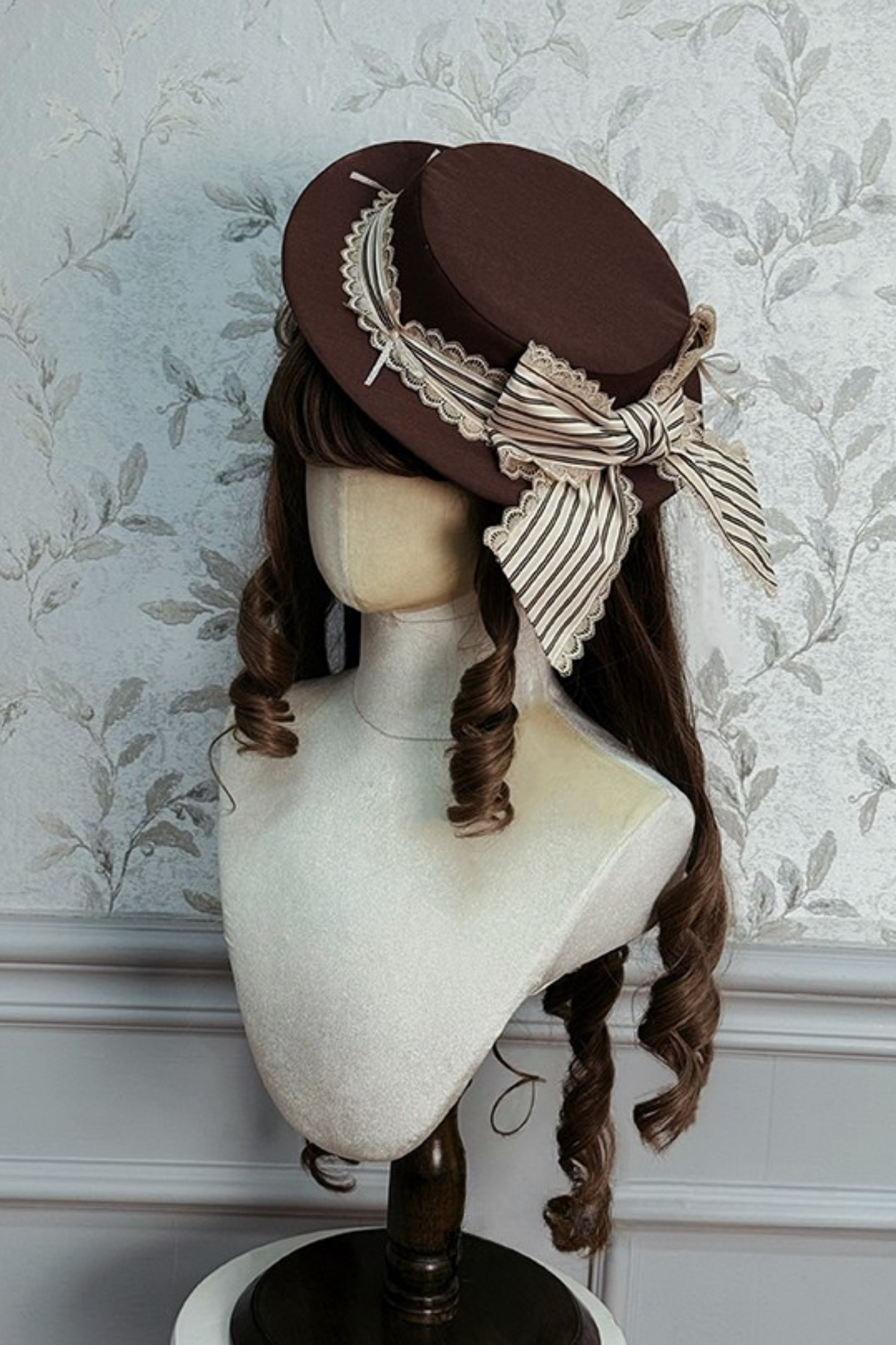 [pre-order Deadline: March 28] Victoria Duke Classic Ribbon Hat + Accessories