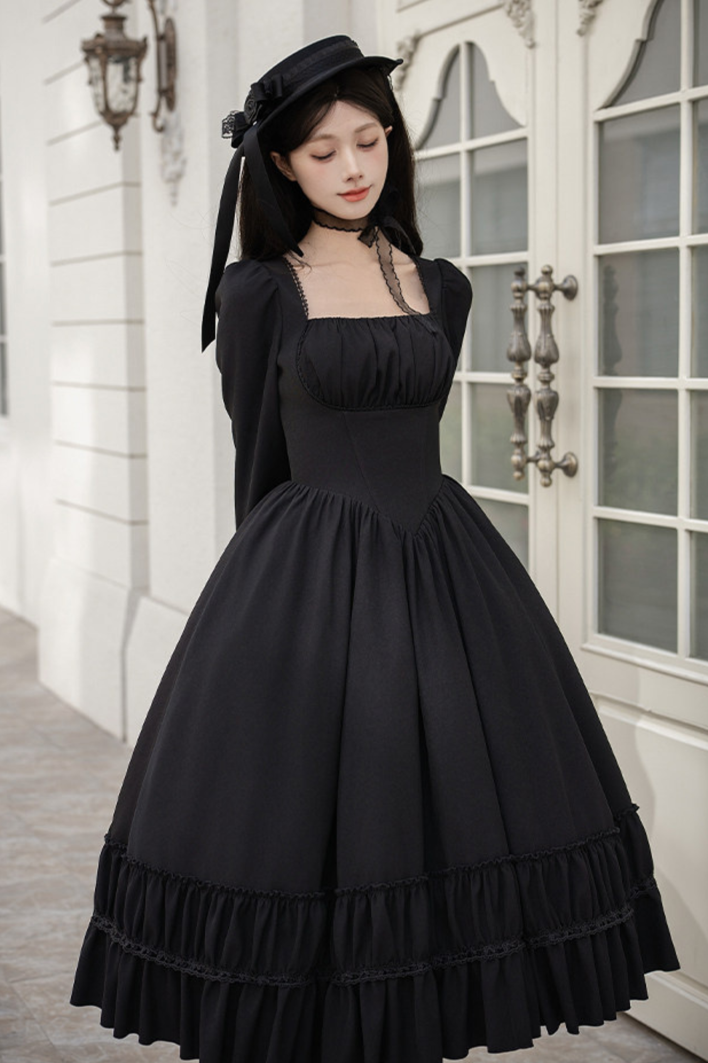 Gothic Dress + Fake Collar + Hat