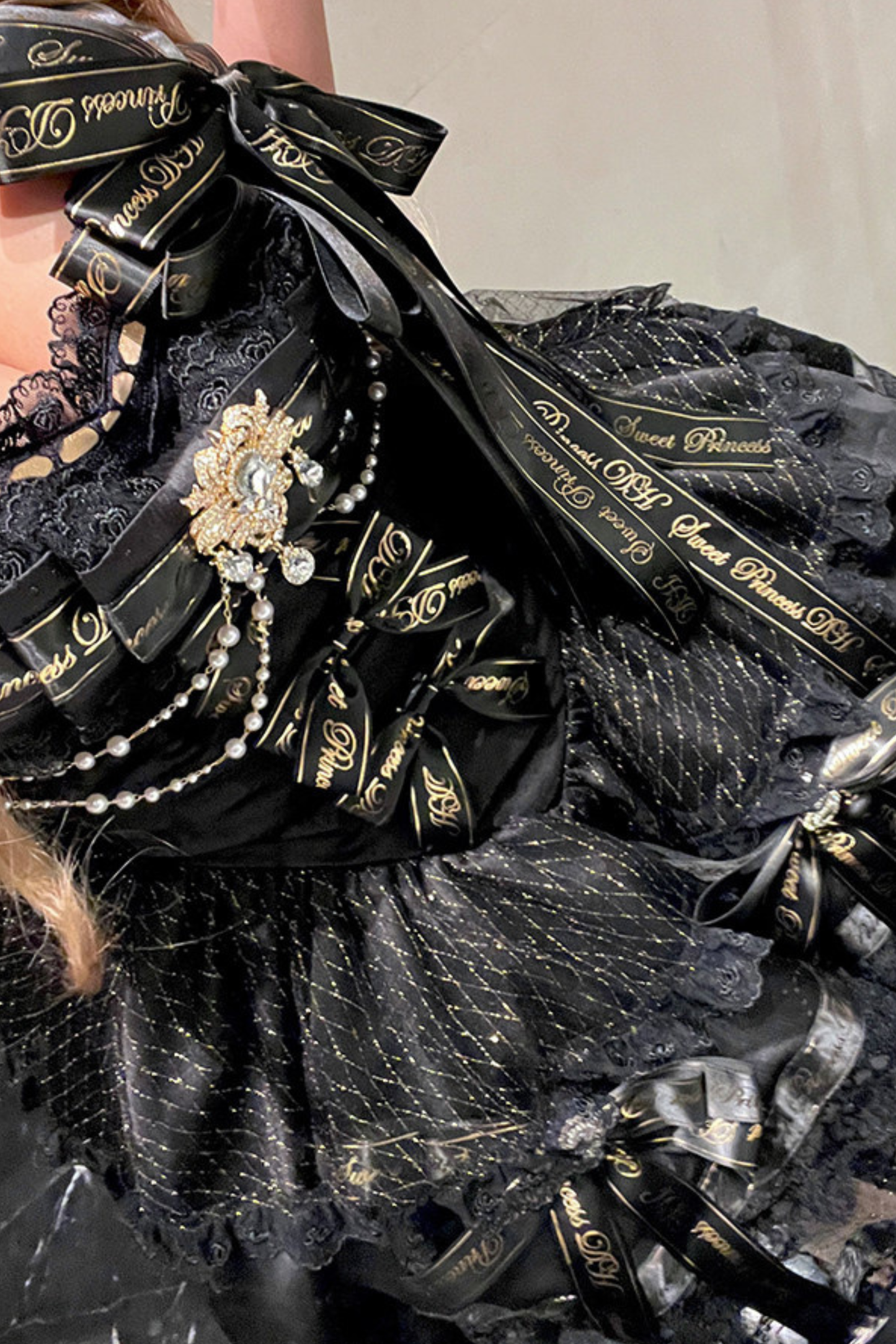 Golden Gothic Dress + Choker + Sleeve + Badge