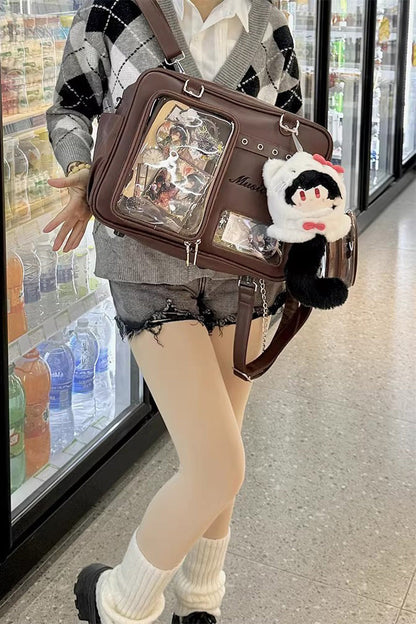 Finely Styled Bag with a Classic Vintage Look