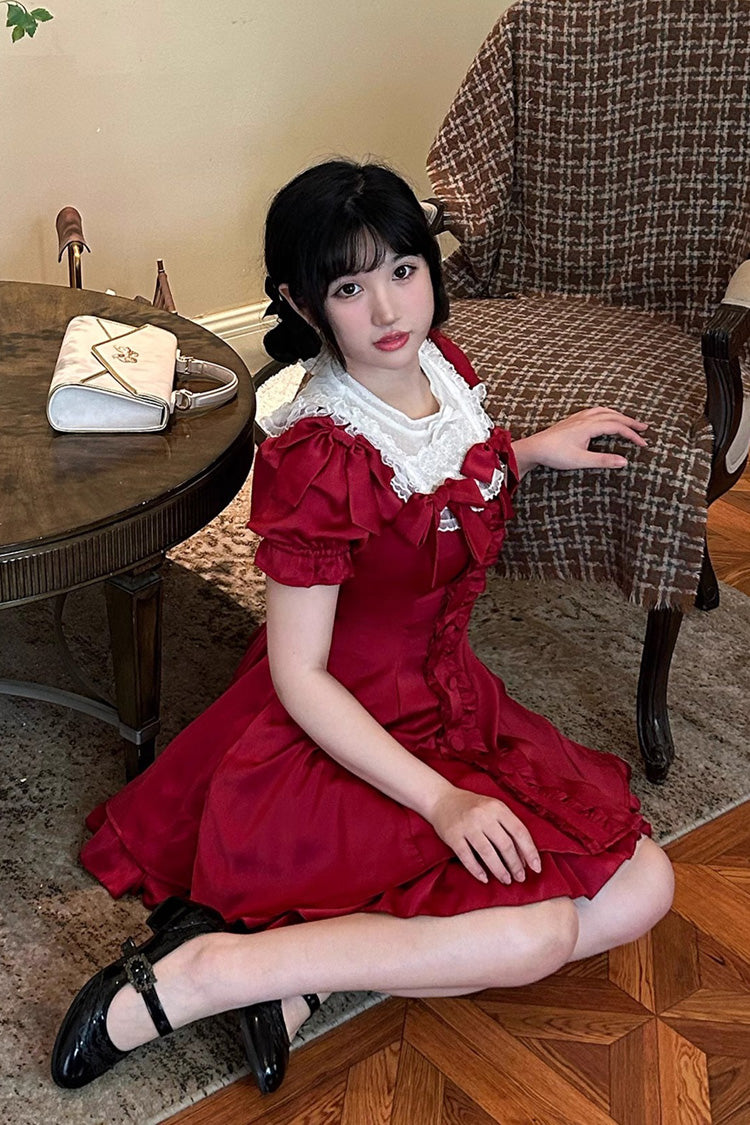 Finely Styled Dress with a Classic Vintage Look