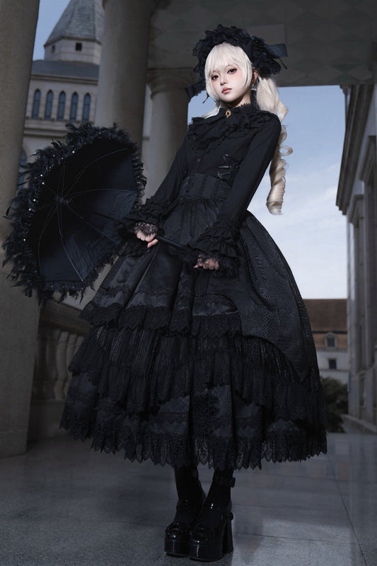 Effortlessly Elegant Garment with a Timeless Design