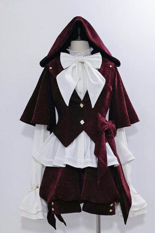 Finely Styled Coat with a Classic Vintage Look