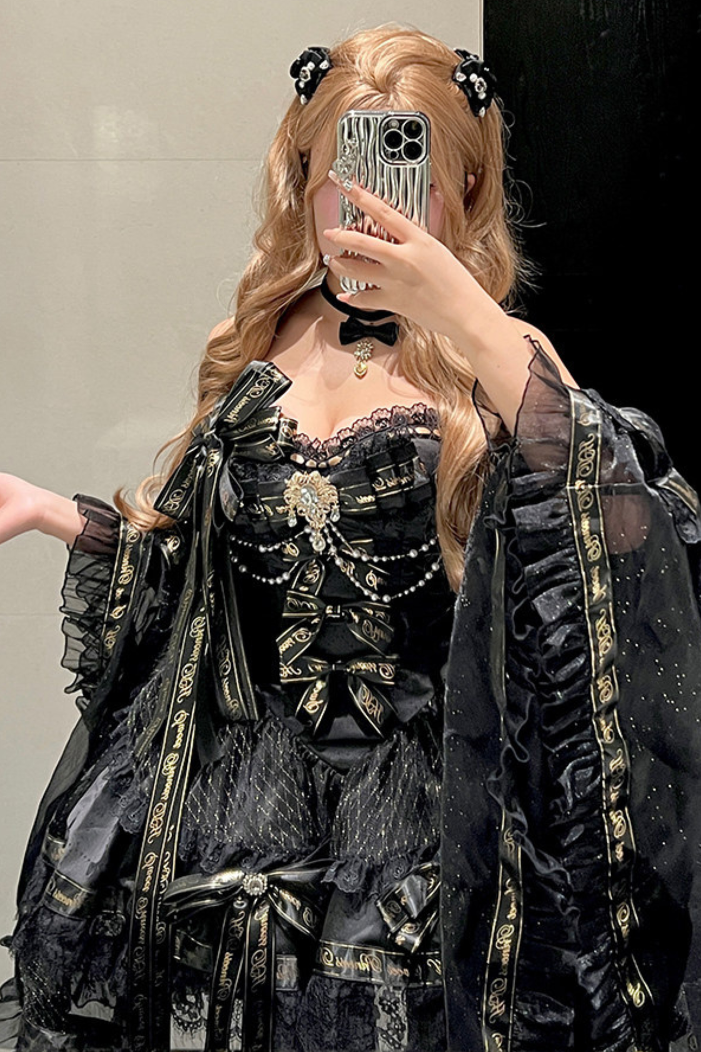 Golden Gothic Dress + Choker + Sleeve + Badge