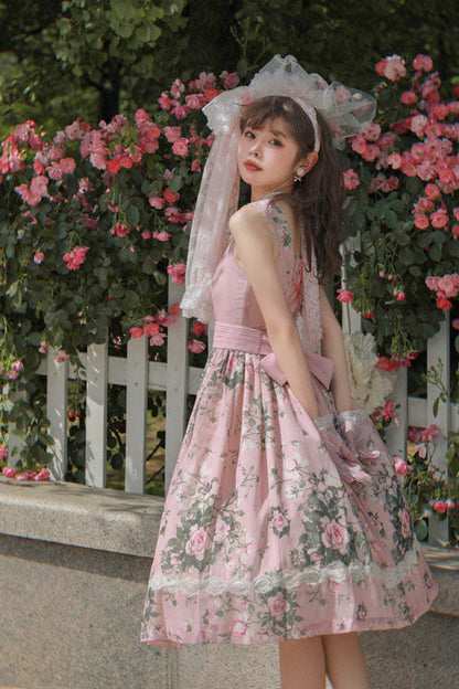 Vintage Style Dress with a Modern Fit