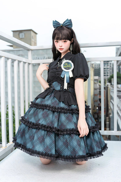 Beautifully Crafted Dress in a Classic Style