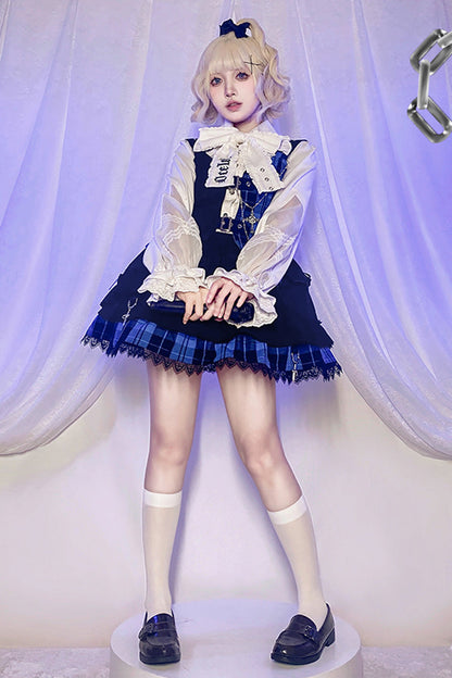 Classic Vintage Garment with a Flattering Fit