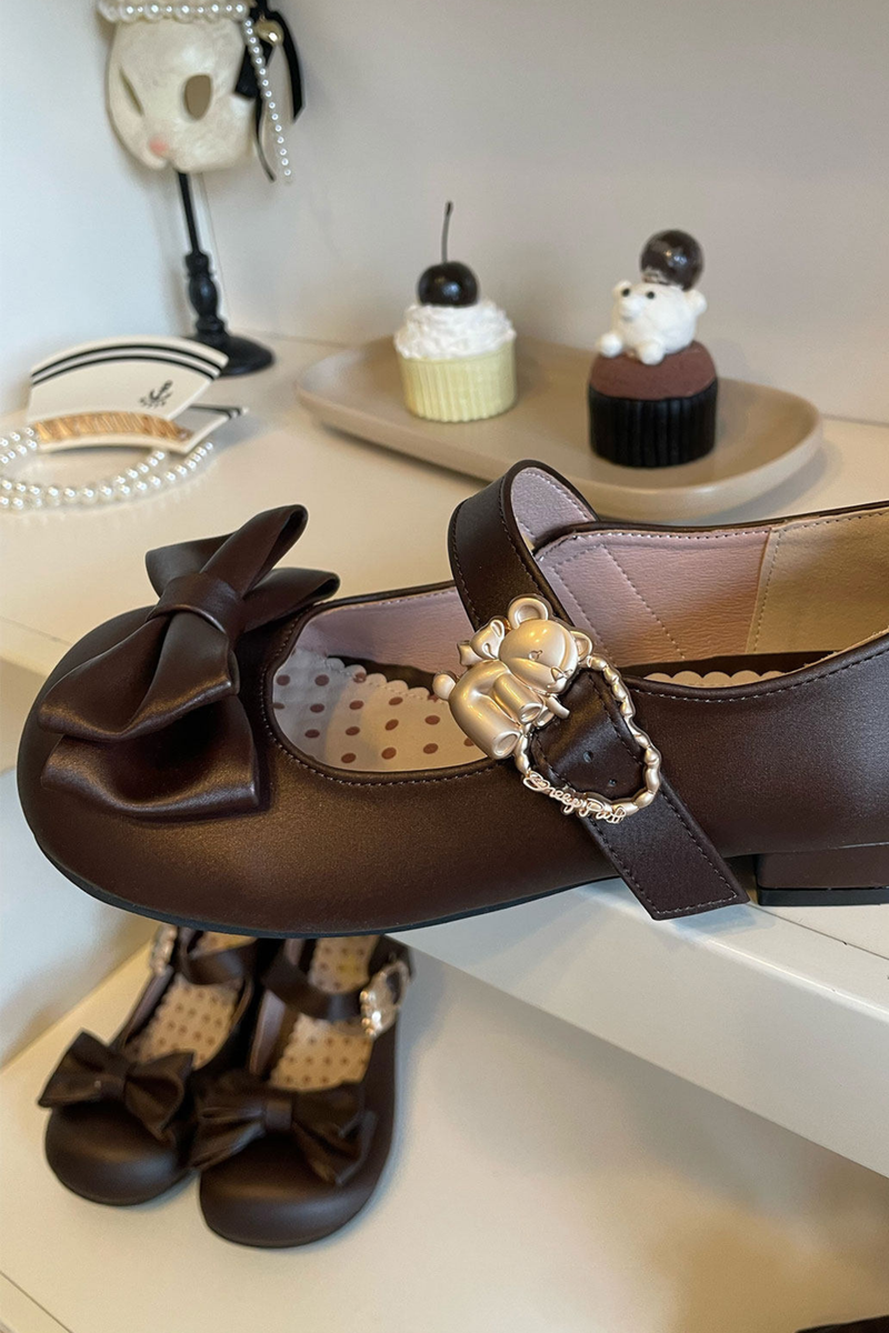 Satin Sheep Puff Ribbon Shoes