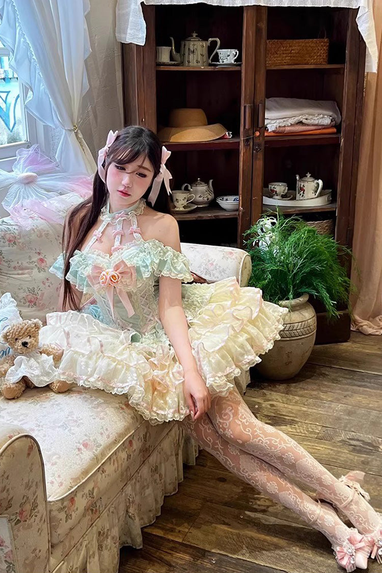 Finely Styled Dress with a Classic Vintage Look