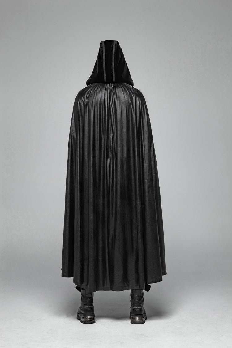 Beautifully Crafted Coat in a Classic Style
