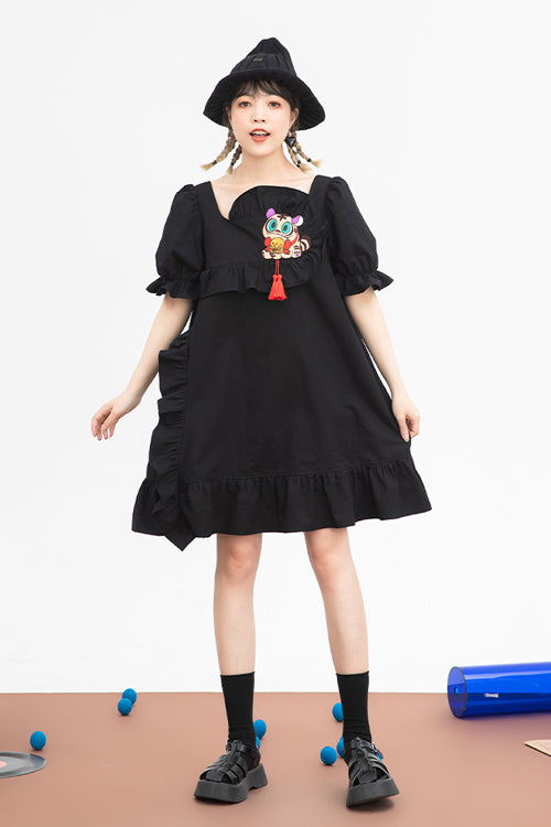 Casually Elegant Dress with a Refined Edge