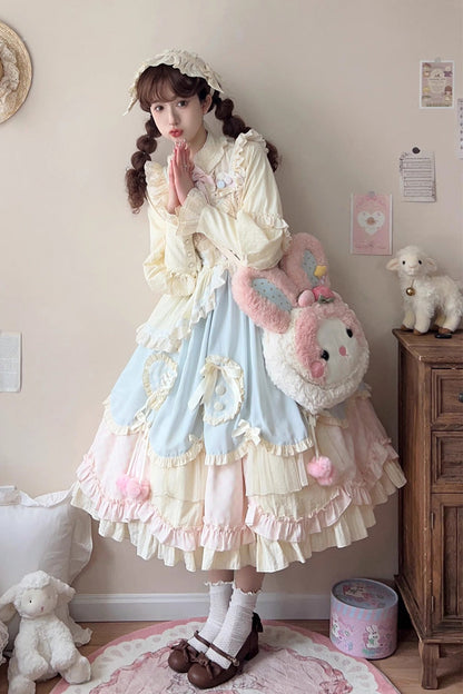 Finely Styled Dress with a Classic Vintage Look