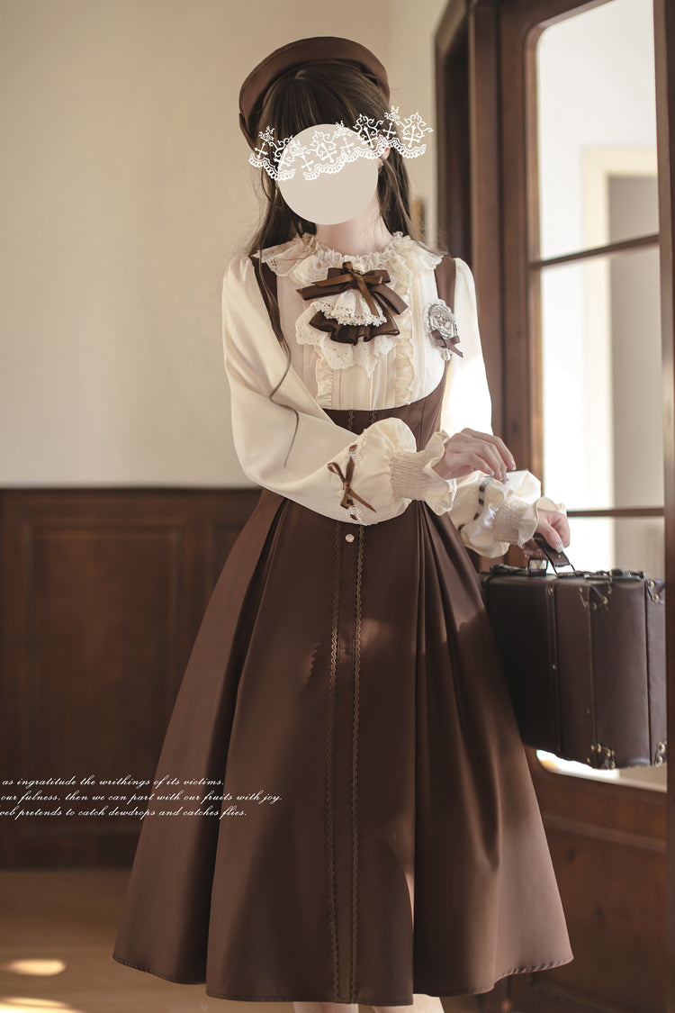 Effortlessly Elegant Dress with a Timeless Design