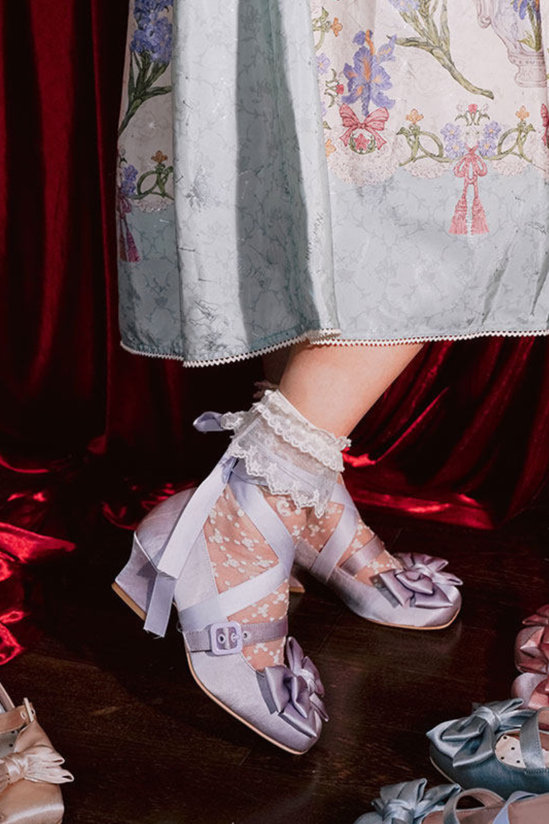 Lace-up Ribbon Satin Square Toe Shoes