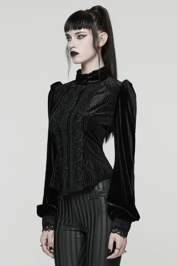 Beautifully Crafted Blouse in a Classic Style