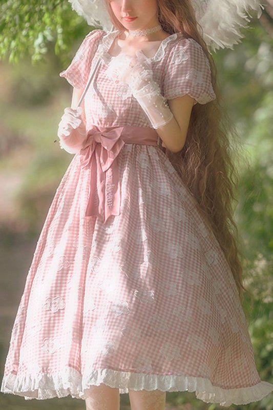 Classic Vintage Dress with a Flattering Fit
