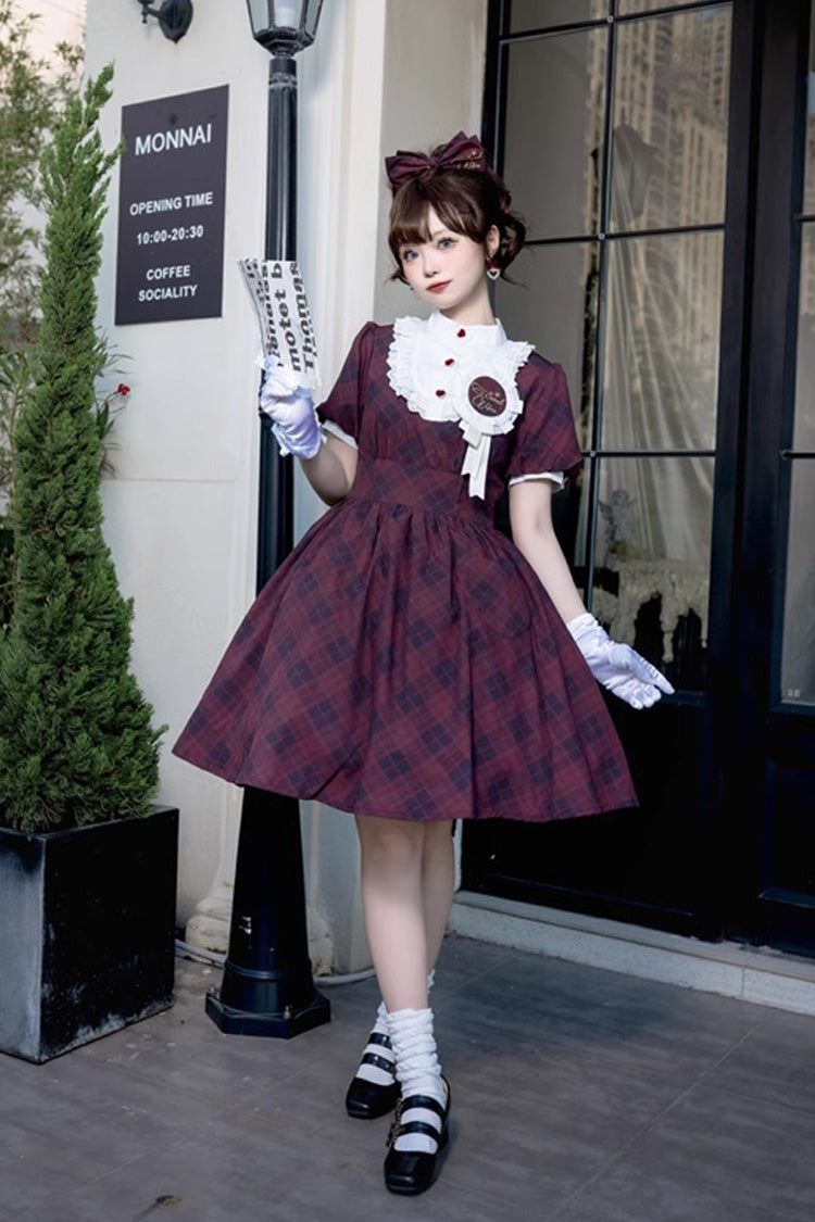 Subtly Elegant Dress with a Refined Vintage Look