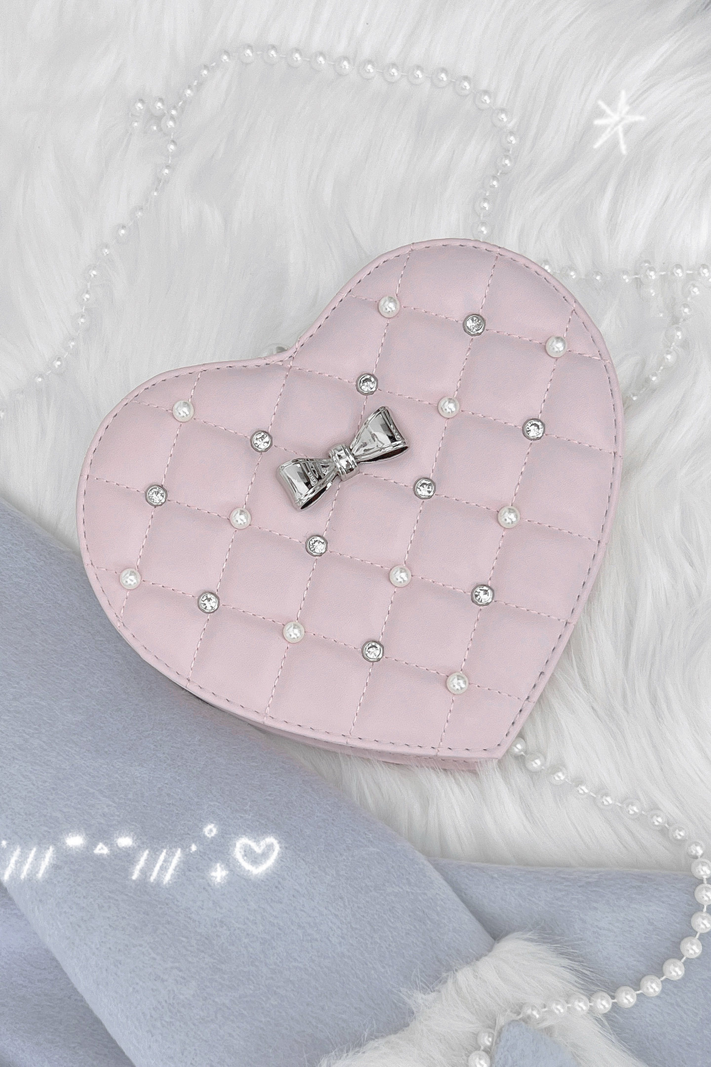 Pearl Quilted Sweetheart Bag