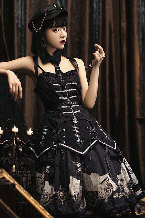 Finely Styled Dress with a Classic Vintage Look