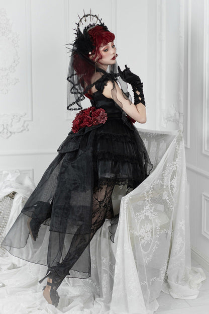 Finely Styled Dress with a Classic Vintage Look