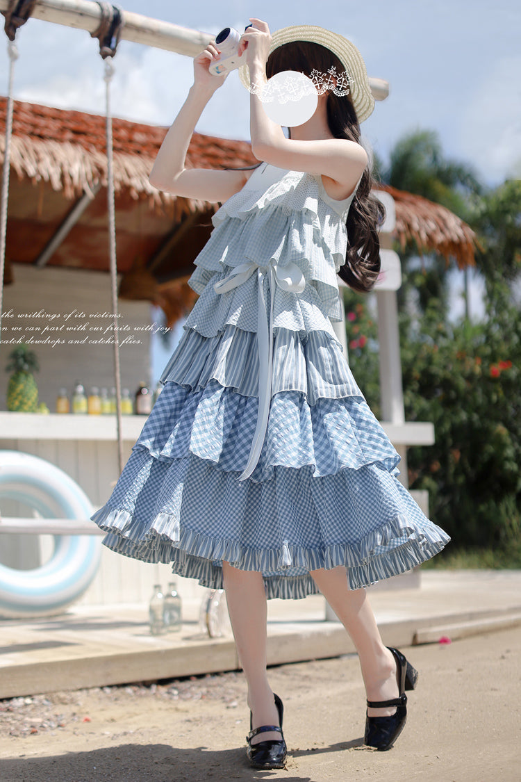 Subtly Elegant Dress with a Refined Vintage Look